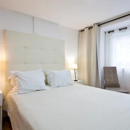 Otel Braganca 2*