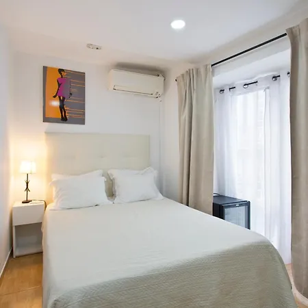布拉干萨波尔图酒店 2* 波尔图